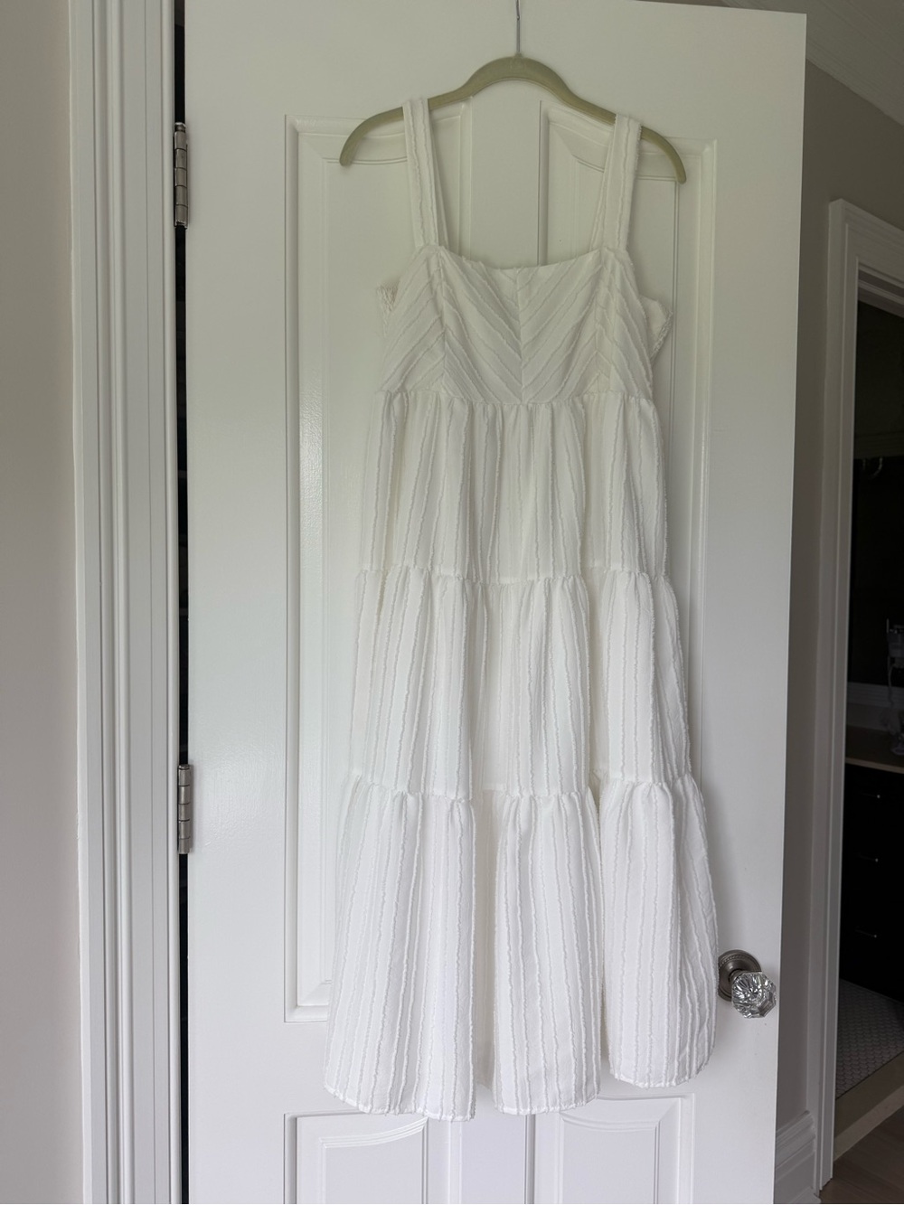 Gilli White Tiered Ruffle Midi Dress